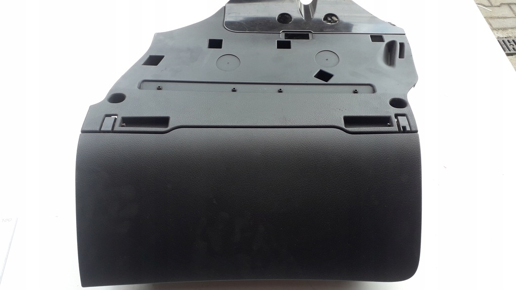 фото №1, Audi a6 c6 бардачок 4f1857035