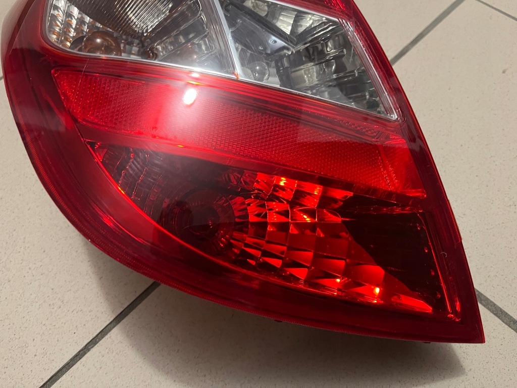 фото №10, Hyundai i20 i-20 08- лампа задняя задняя левая