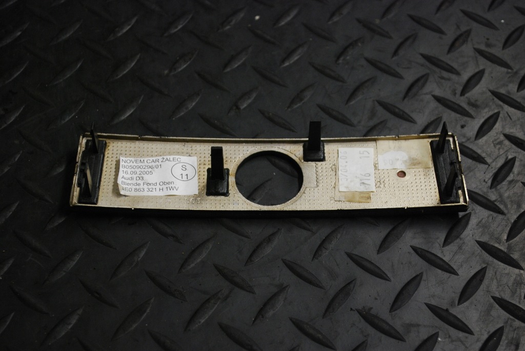 фото №4, Drewo dekor прикурювача audi a8 d3 4e0863321h