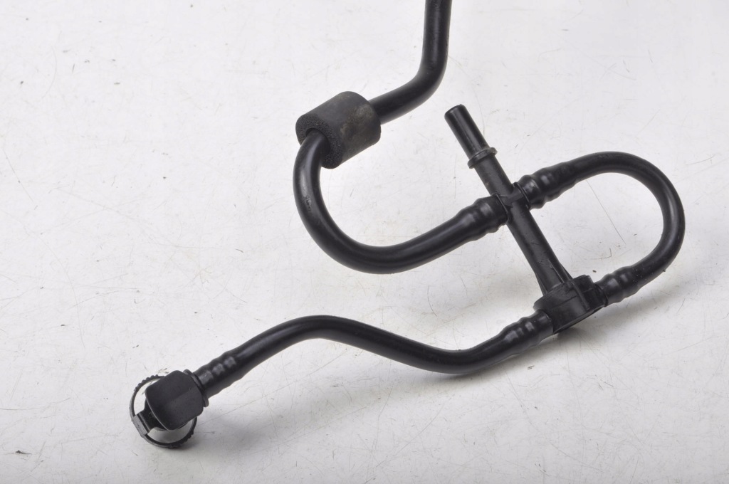 фото №3, Volvo s60 ii v60 1.6 t4 труба шланг пабтрубок  топлива