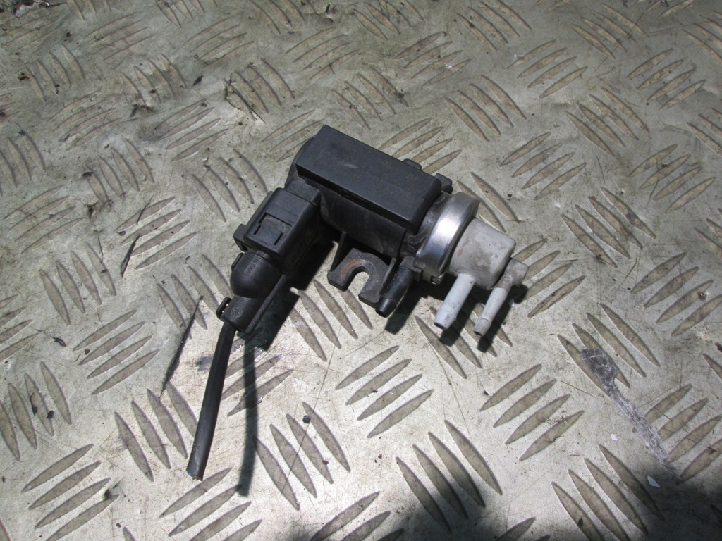 фото №1, Клапан вакууму leon octavia passat audi 1.9tdi 1j0906627b