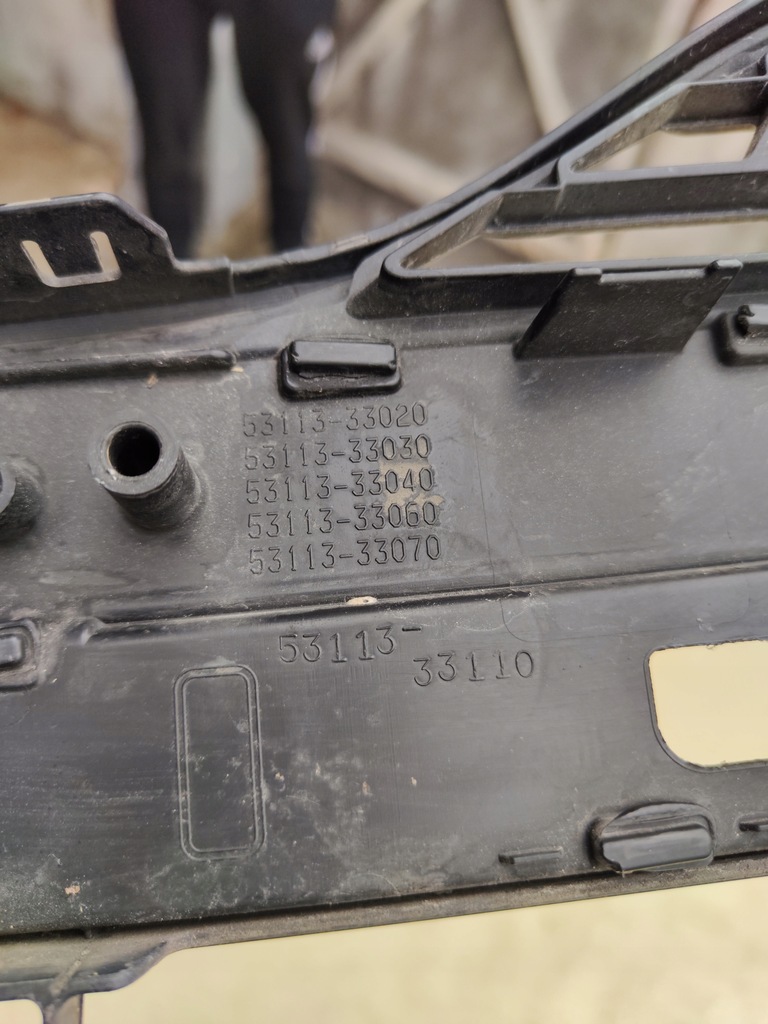 фото №7, Решітка w бампер передній toyota camry viii 8 53113-33020