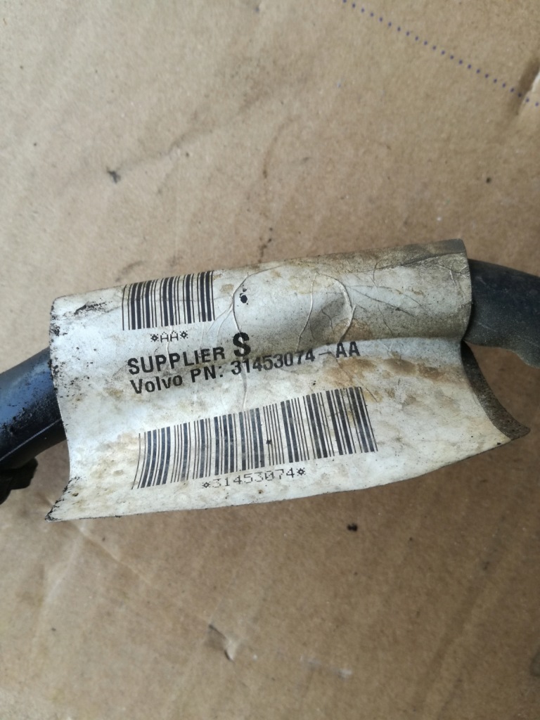 фото №4, Volvo v40 ii клемма минус аккумулятор 31453074