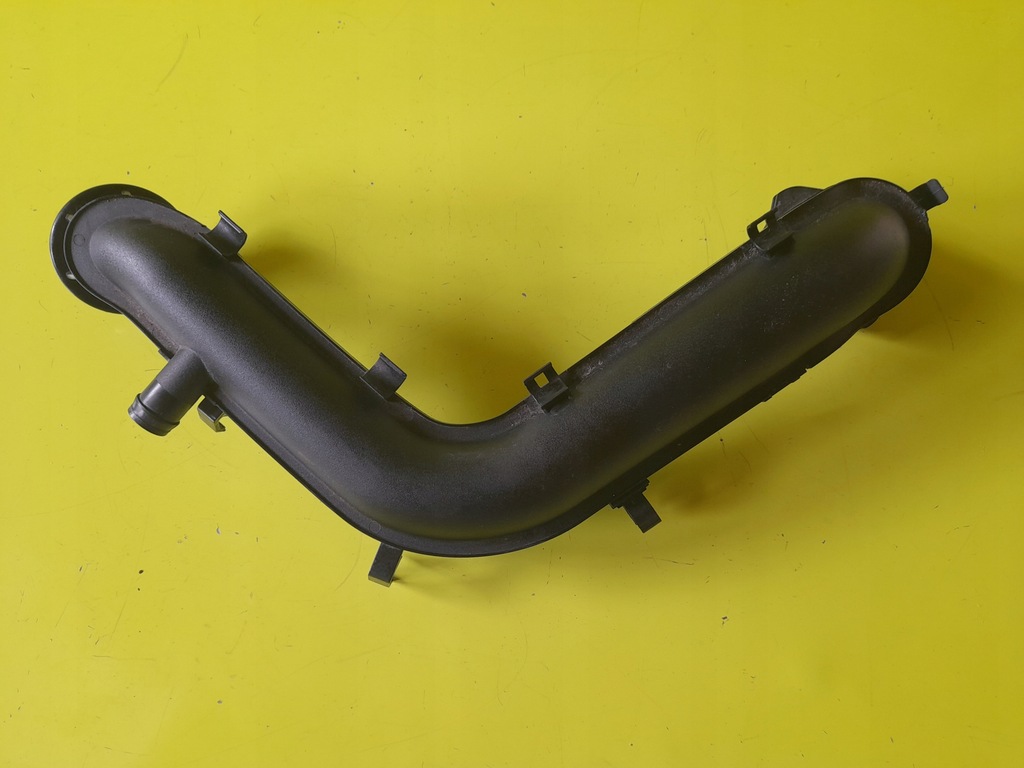 фото №1, Труба воздуха 05c145673b audi a3 8y 20r