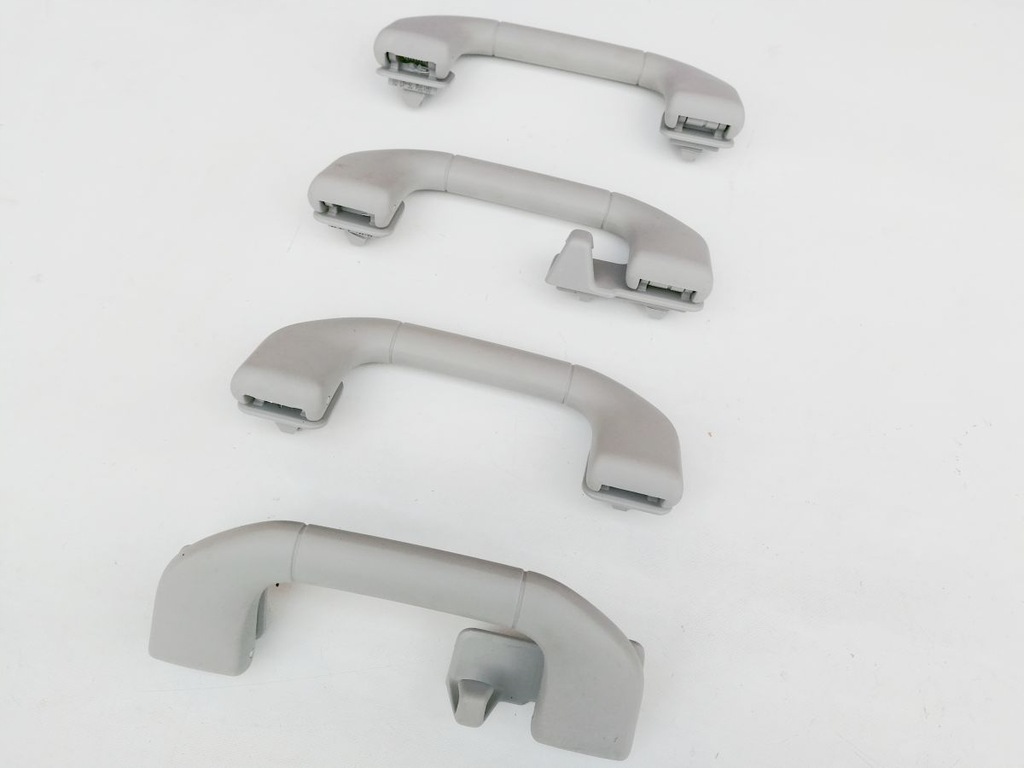 фото №1, Mercedes cklasa w204 ручка потолочный оригинал