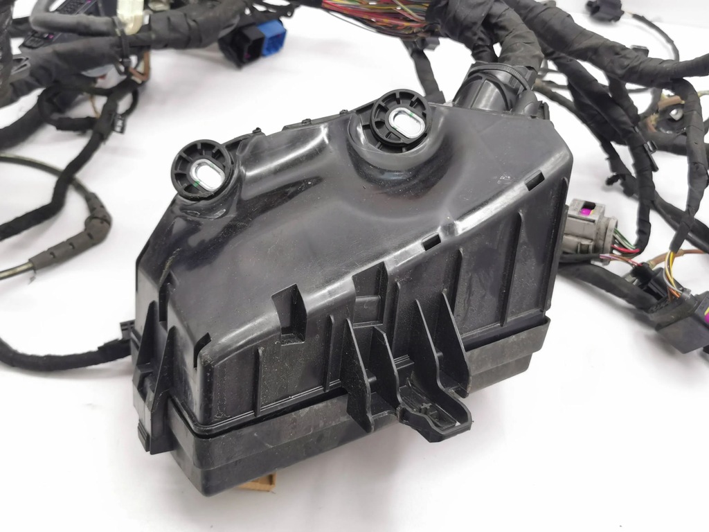 фото №10, Seat ateca 2019 жгут трубопровод двигателя