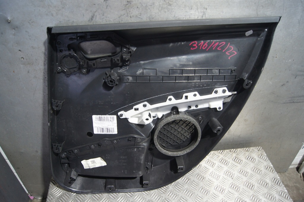 фото №10, Обшивка двері лівий задня peugeot 208 i 96763548zd