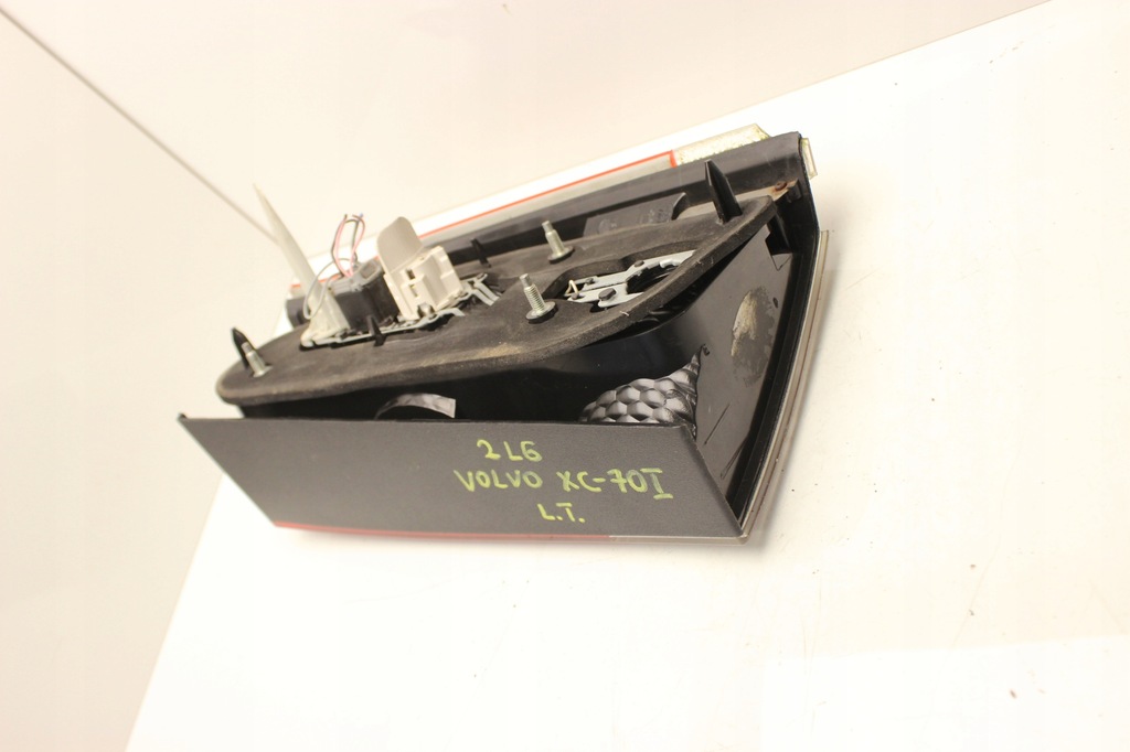 фото №9, Volvo v70 xc70 ii lift 05r- лампа ліва задня лівий задня