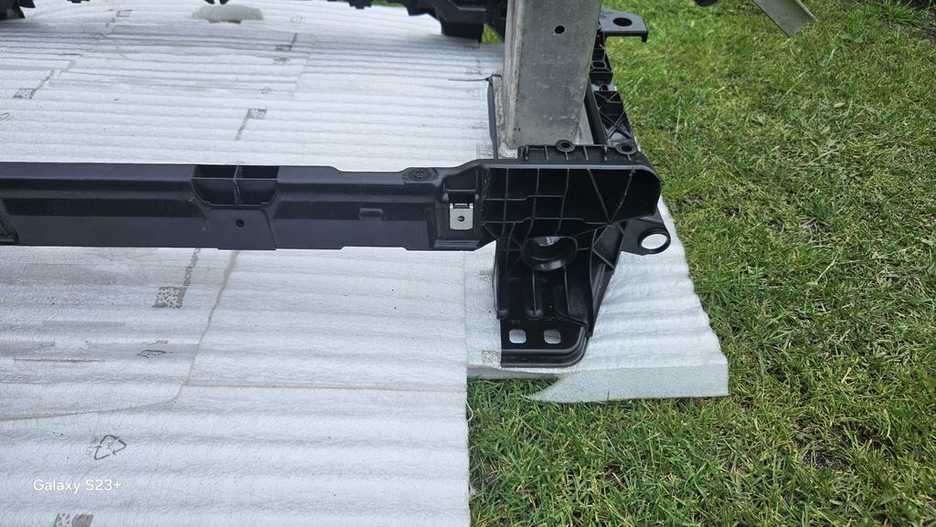 фото №13, Усилитель с балка audi q7 4m0805594d