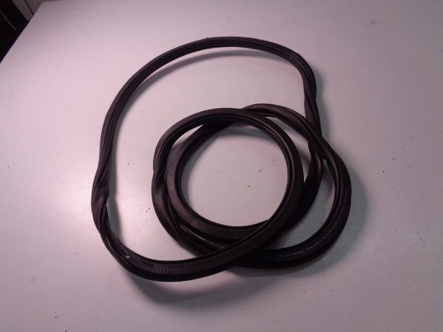 фото №1, Прокладка двері лівий задня skoda kodiaq 2022 rok