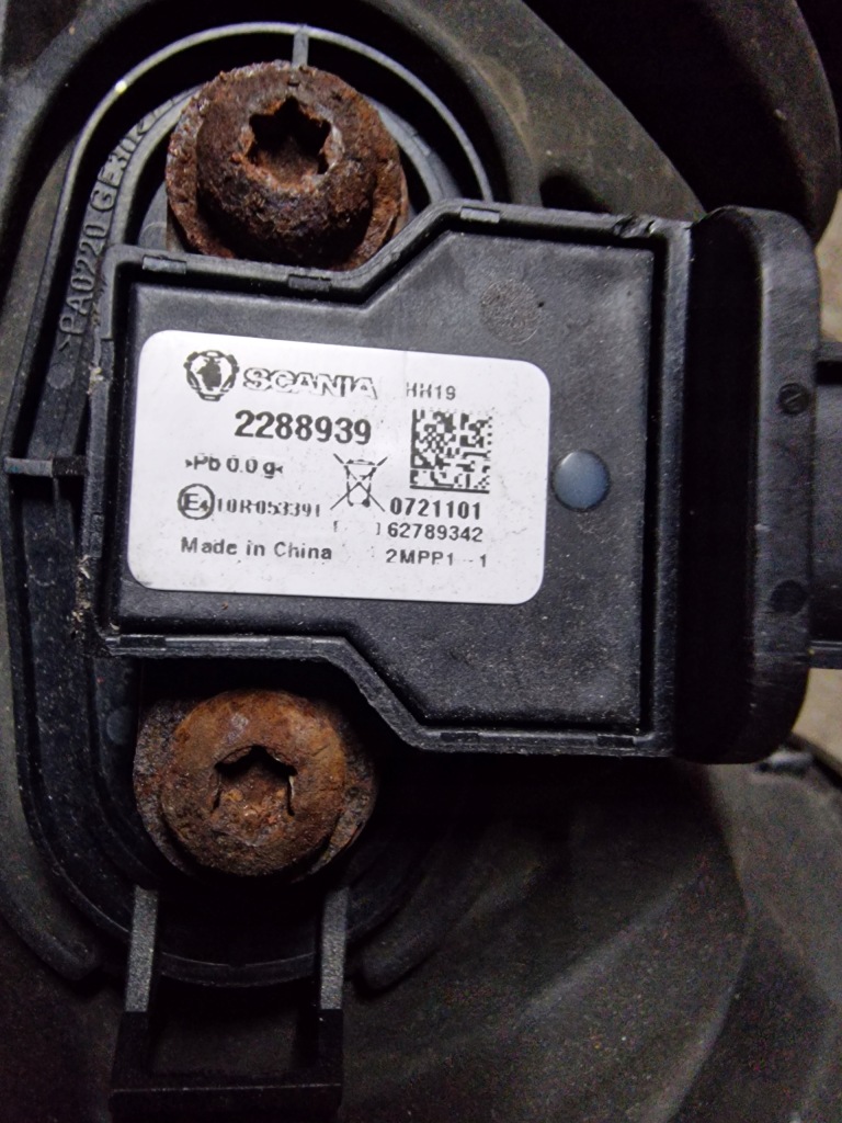 Расходомер датчик давления впуска scania r s ntg ngs 2288939 в Украине