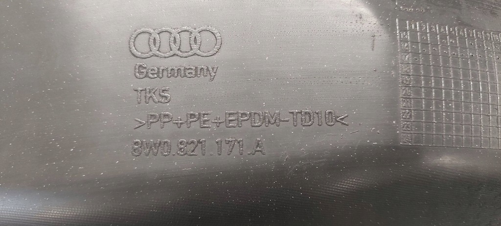 фото №5, Подкрылок левая передние +треугольник audi a4 b9 оригинал полный 8w0821171a