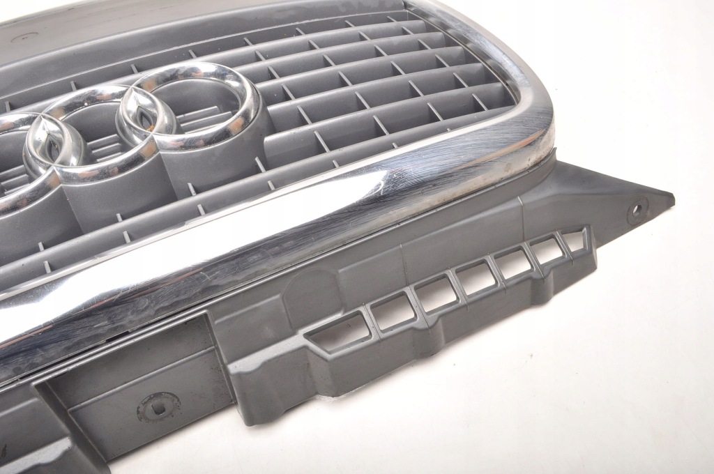 Audi a3 8p решётка радиатора решётка радиатора решётка радиатора бампера 8p4853651 Оригинал