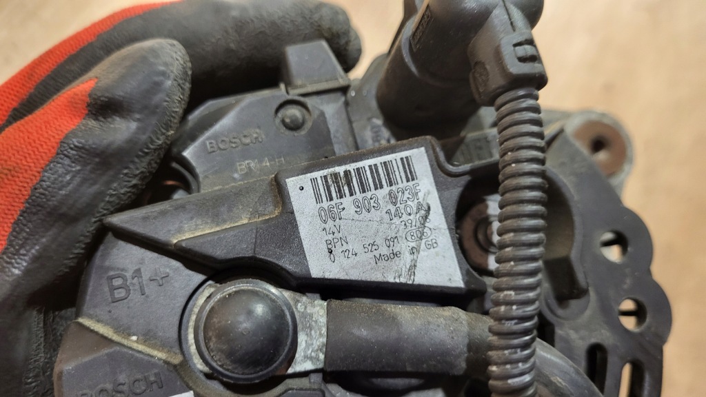 Генератор vw golf 5 v 2,0 tdi 06f903023f 140a Цена