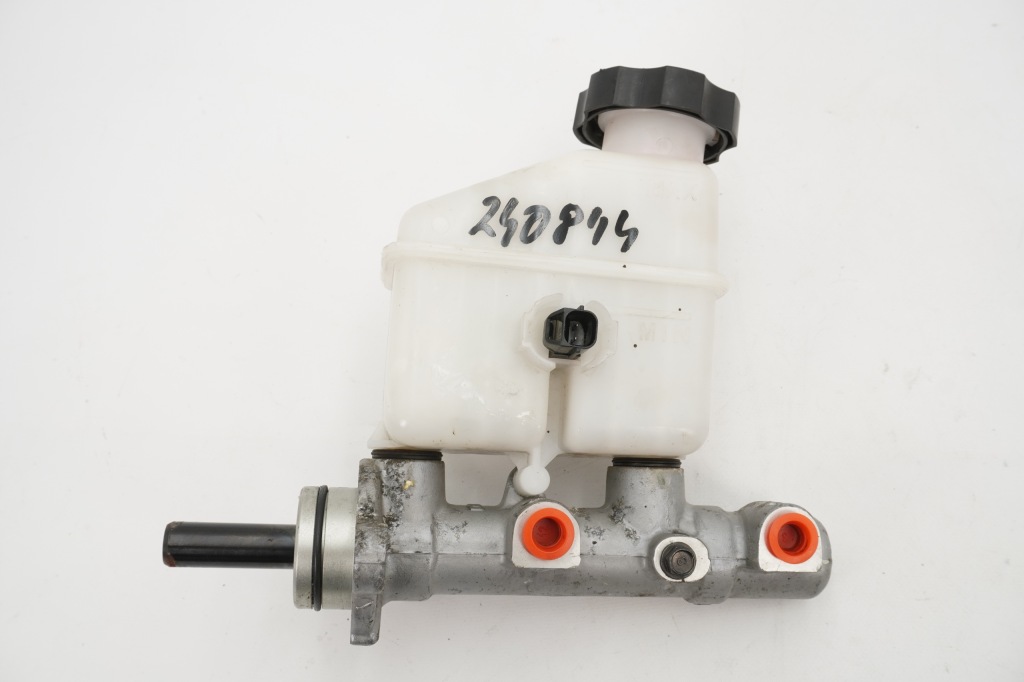 Купить Главный цилиндр тормоза kia ceed 1