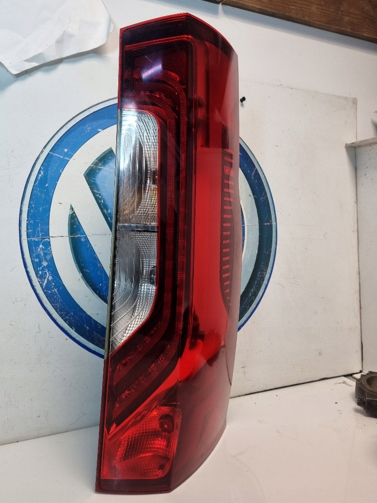 фото №1, Оригинальная лампа mercedes sprinter 907 910 led a046341 217727-04 vwcarroup.