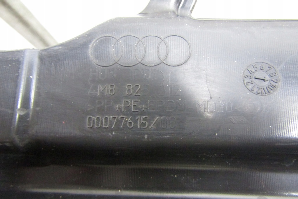 фото №10, Молдинг порог правая audi q8 lamborghini urus 18- 4m8