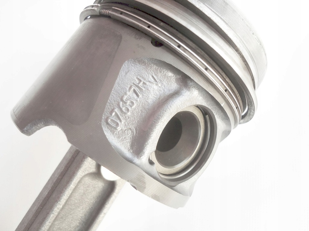 фото №11, Renault kangoo dacia 1,5dci eur6 поршень шатун