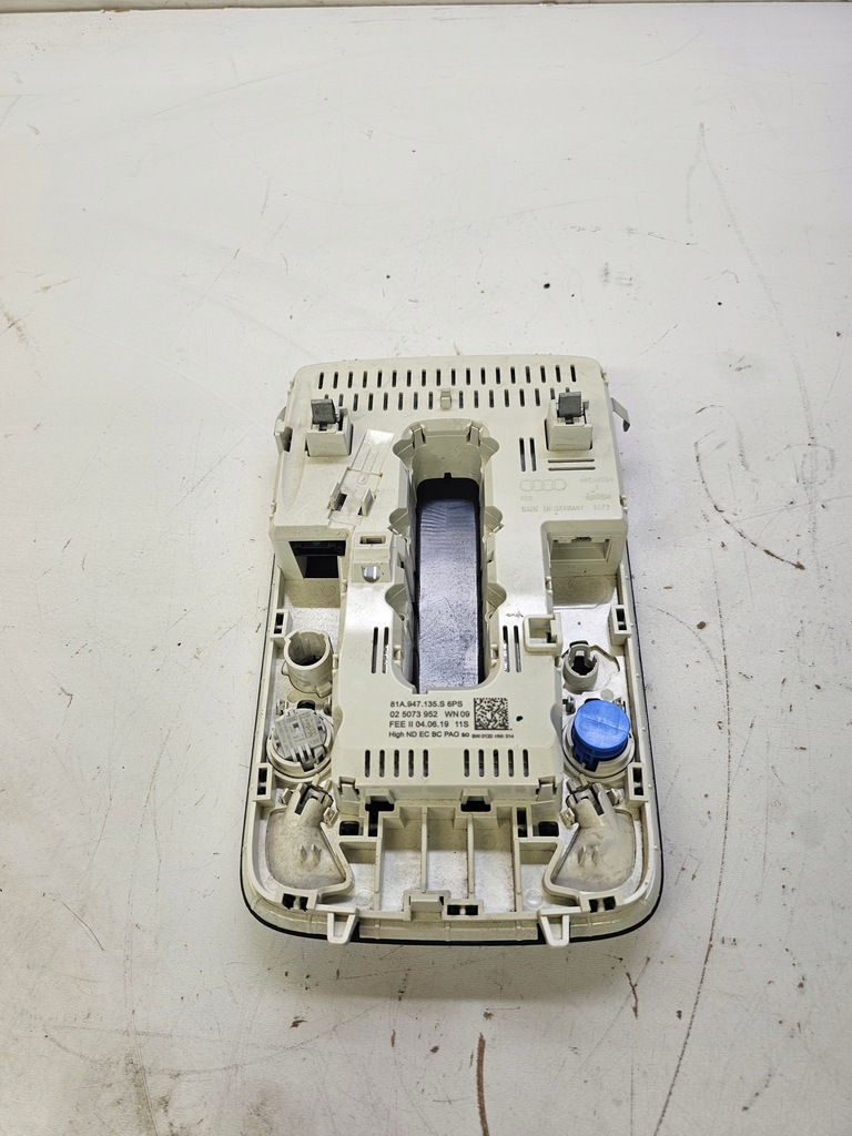 фото №7, Лампа потолочный led audi q3 8u a1 a3 81a947135s