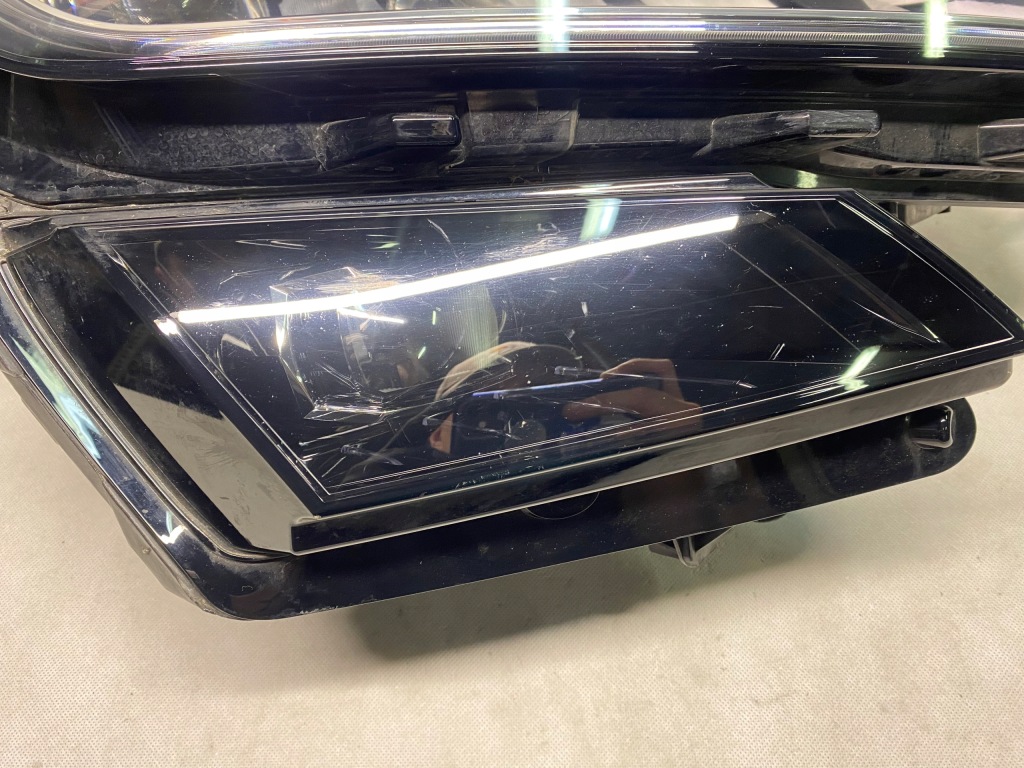 фото №2, Фара правий перед skoda kodiaq full led