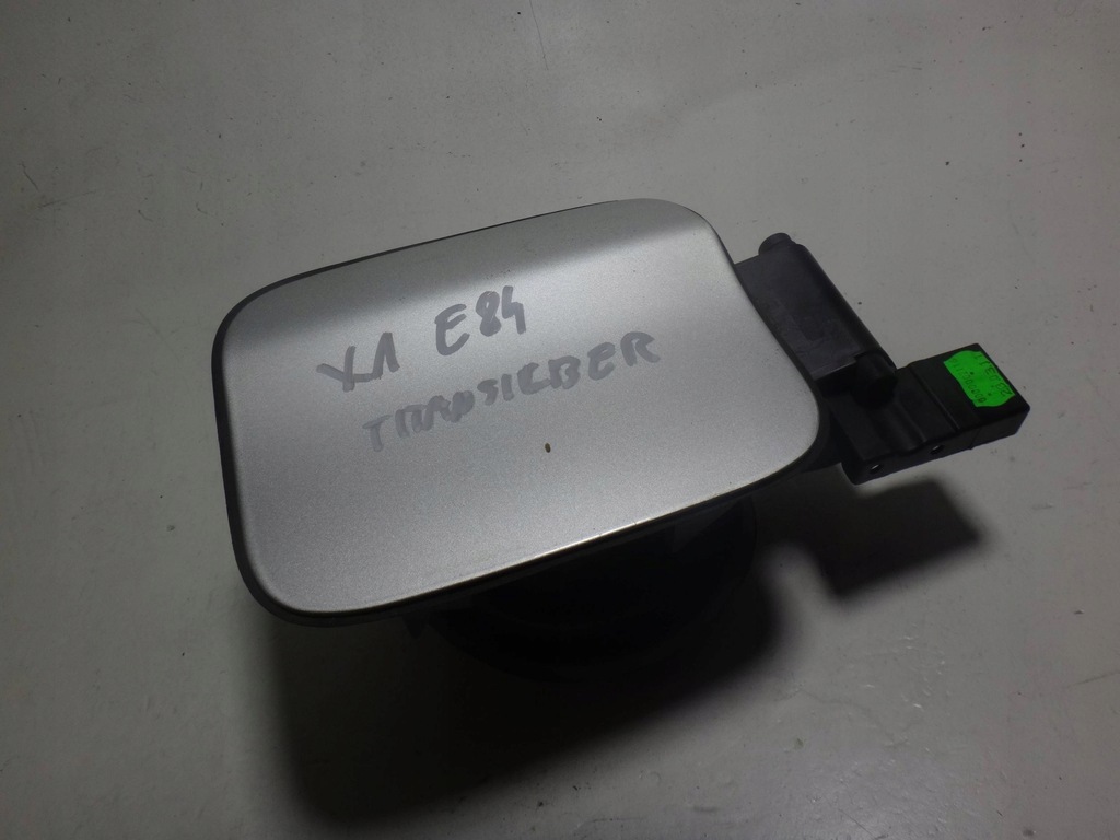 фото №1, Крышка петля заливной топлива bmw x1 e84 titansilber