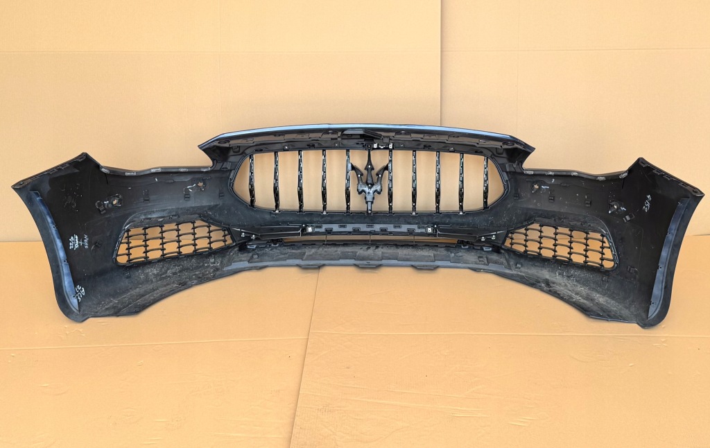 Бампер передний maserati quatroporte iv в Украине