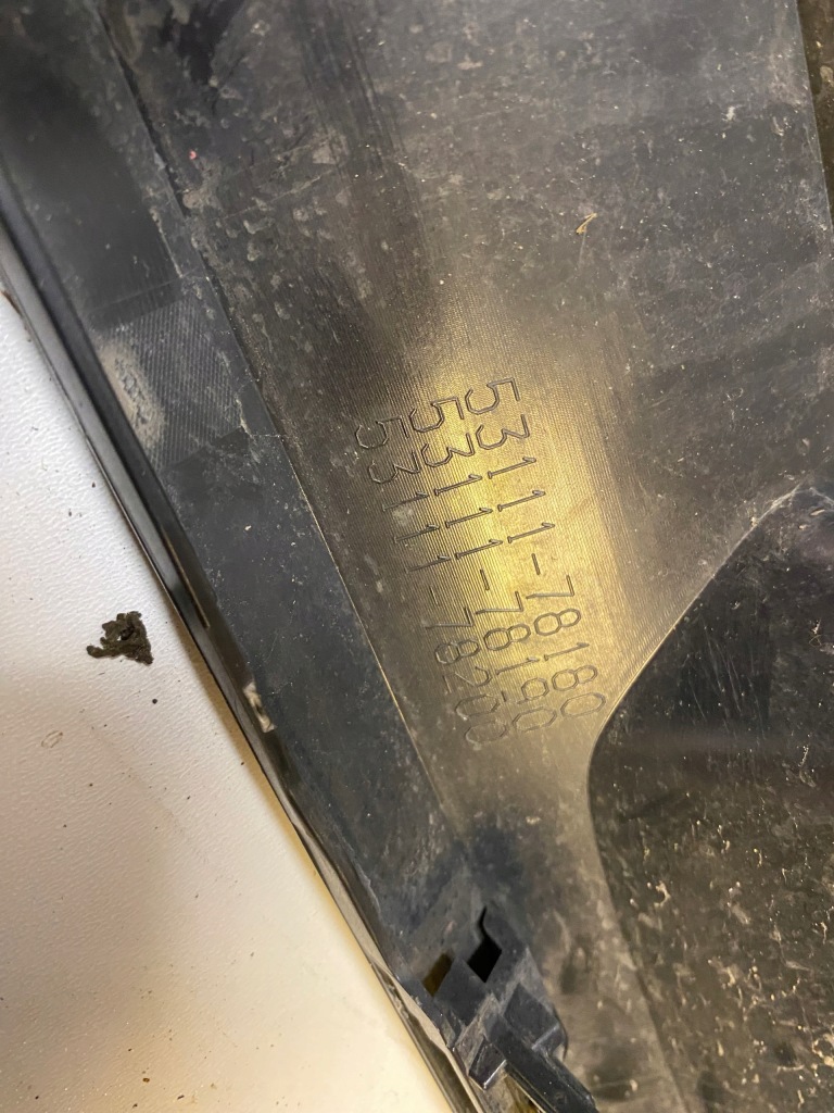 Решітка радіатора lexus nx новий model в Україні