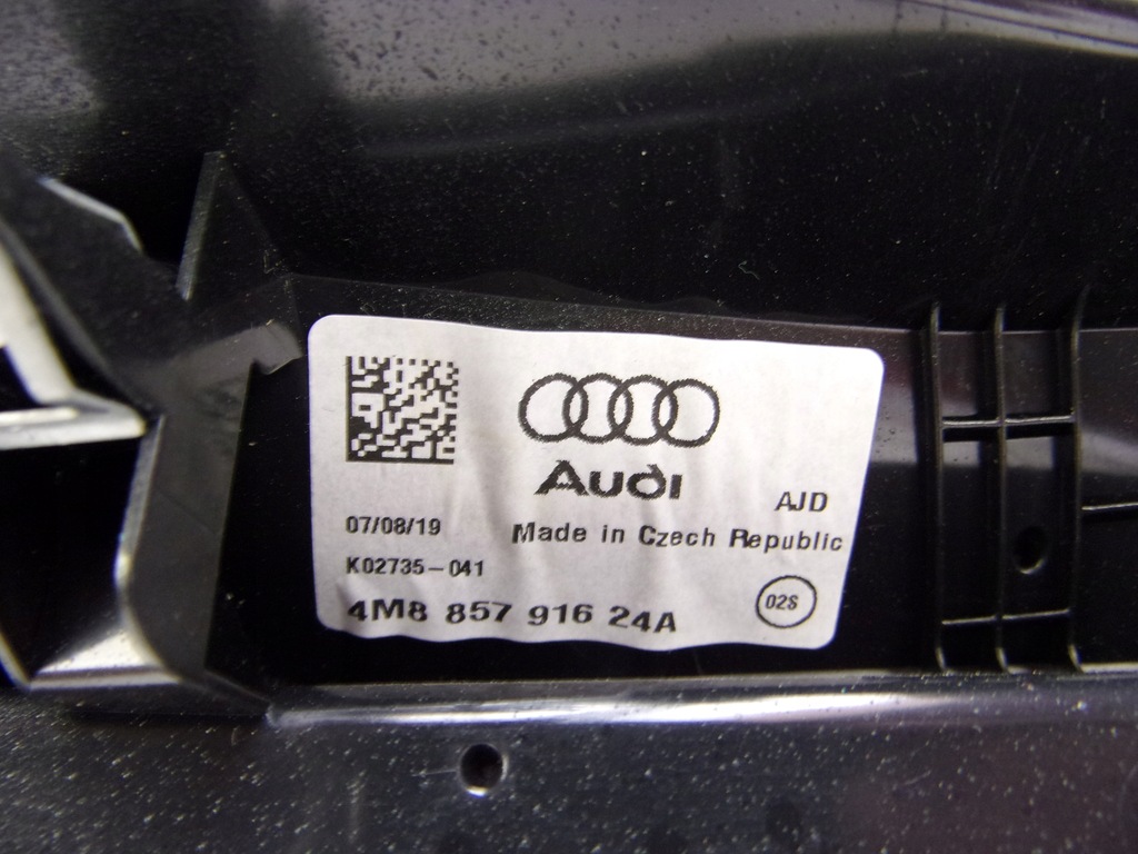 фото №6, Audi q8 18- молдинг рамка deksi 4m8857916