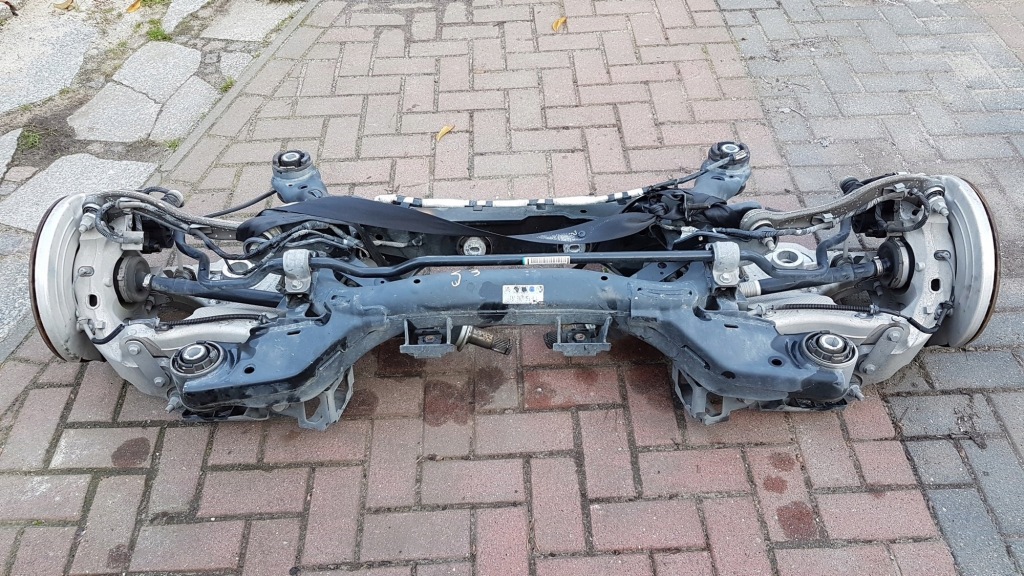 фото №3, Range rover velar l560 2.0d подрамник подрамник задняя