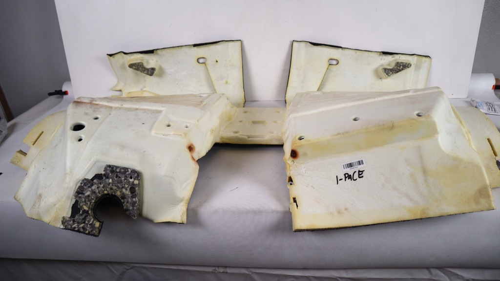 фото №7, Jaguar i-pace x590 обшивка килимок підлога перед j9d313000b