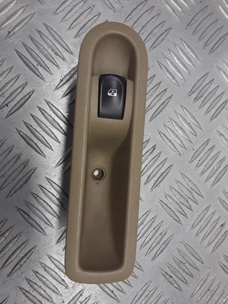 фото №2, Панель управление окон правый задняя renault modus 8200315537