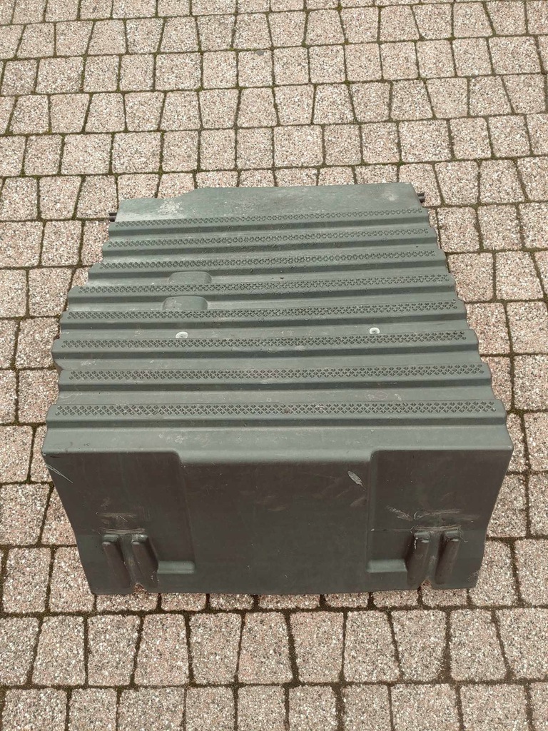 фото №1, Кришка акумуляторів scania r 2196771 оригінал