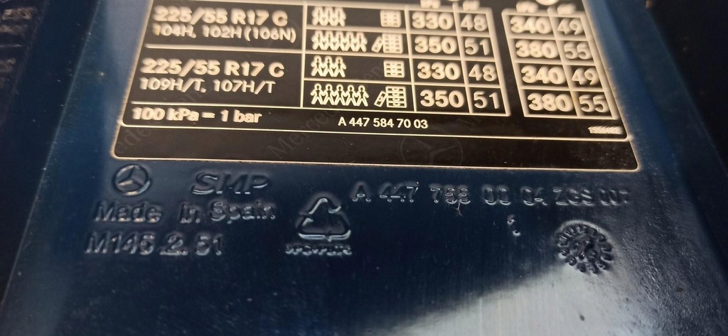 фото №9, Mercedes vito w447 крышка шланг зарядки a447550004 a4475409253