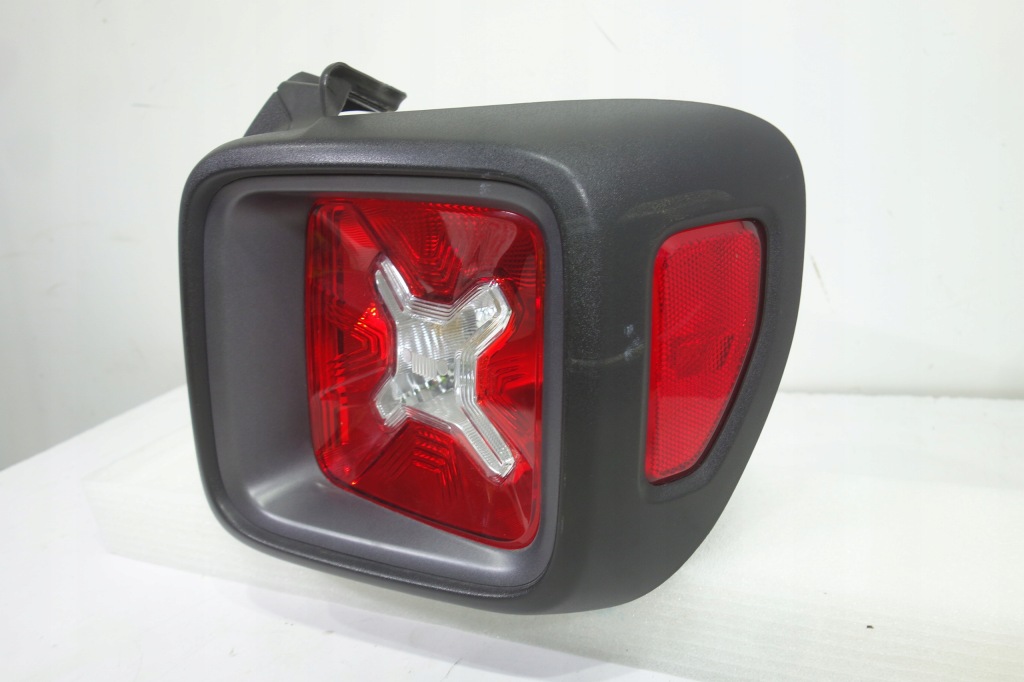 фото №2, Лампа задняя правая jeep renegade 2014- 51964231