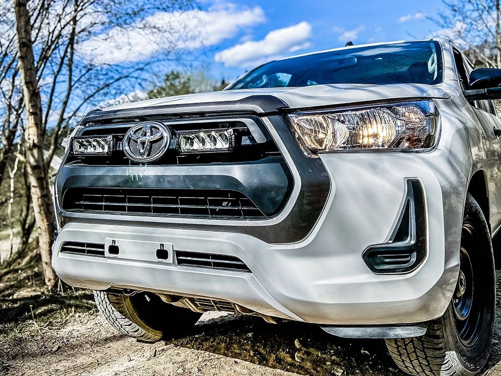фото №1, Набір dwóch лампа led lazer triple-r 750 w решітка радіатора toyota hilux 2021-
