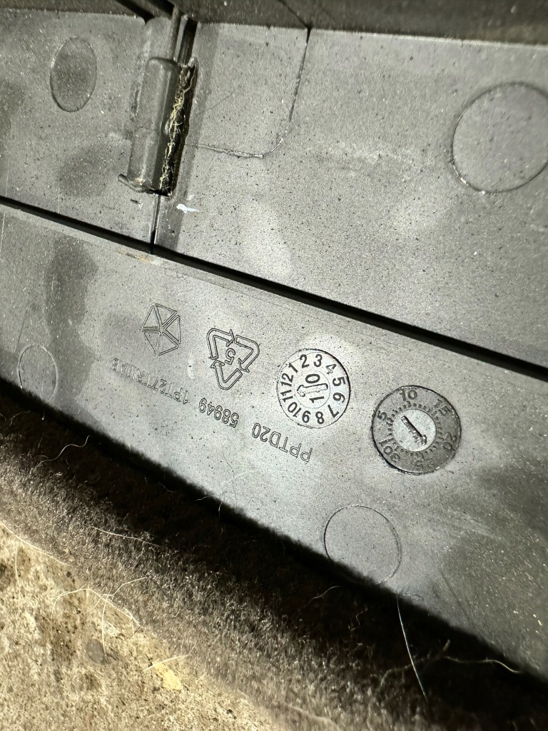 фото №5, Jeep grand cherokee wk 2 ii оббивка бардачок обшивка багажника