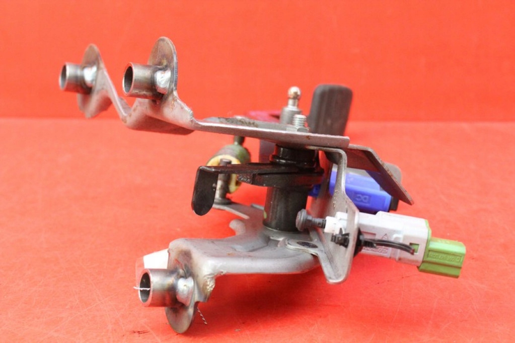 Педаль сцепление eu 465034726r renault captur 1 i 1.2 tce 120 km 13-19 в Украине