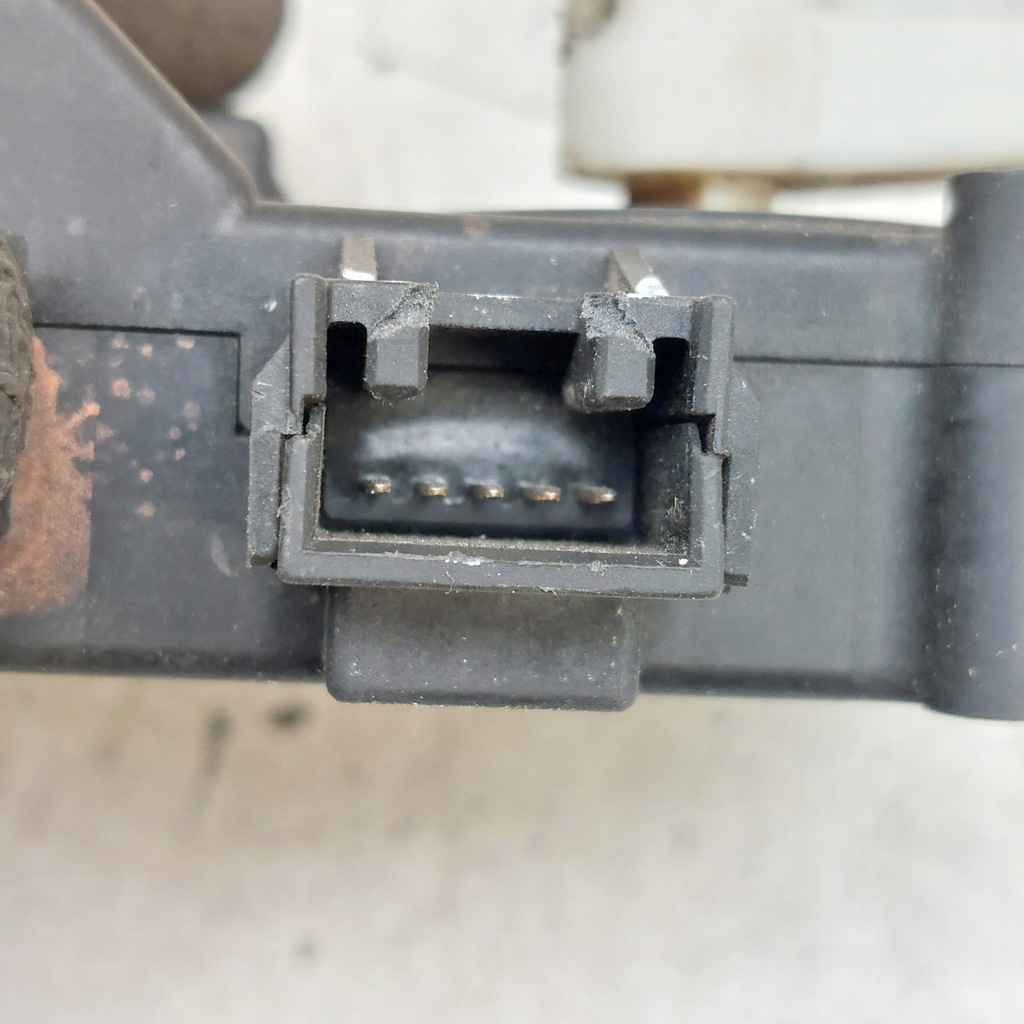 фото №5, Toyota avensis t25 моторчик отопителя denso ae063700-8930 denso