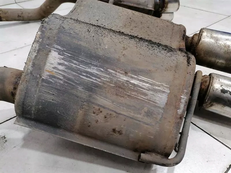 Maserati granturismo m145 exhaust глушник 237723 глушник Оригінал