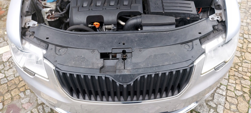 фото №1, Pas передній skoda superb 2 ii 2.0 tdi kompletny