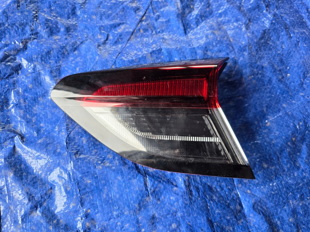 фото №1, Лампа правая задняя w крышка opel corsa f 39162671