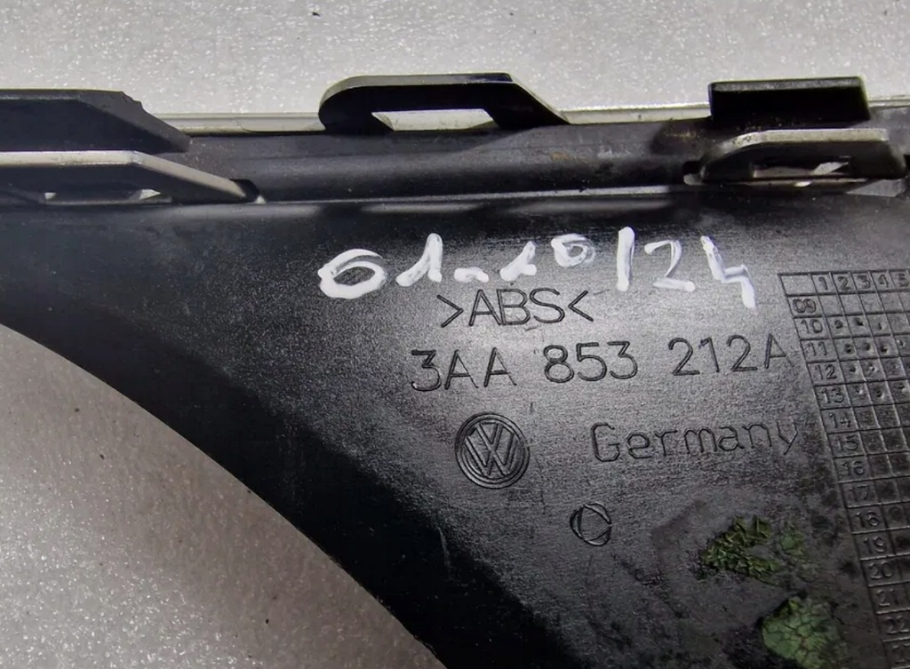 фото №8, 6040 решітка бампера перед vw passat b7 3aa853212a