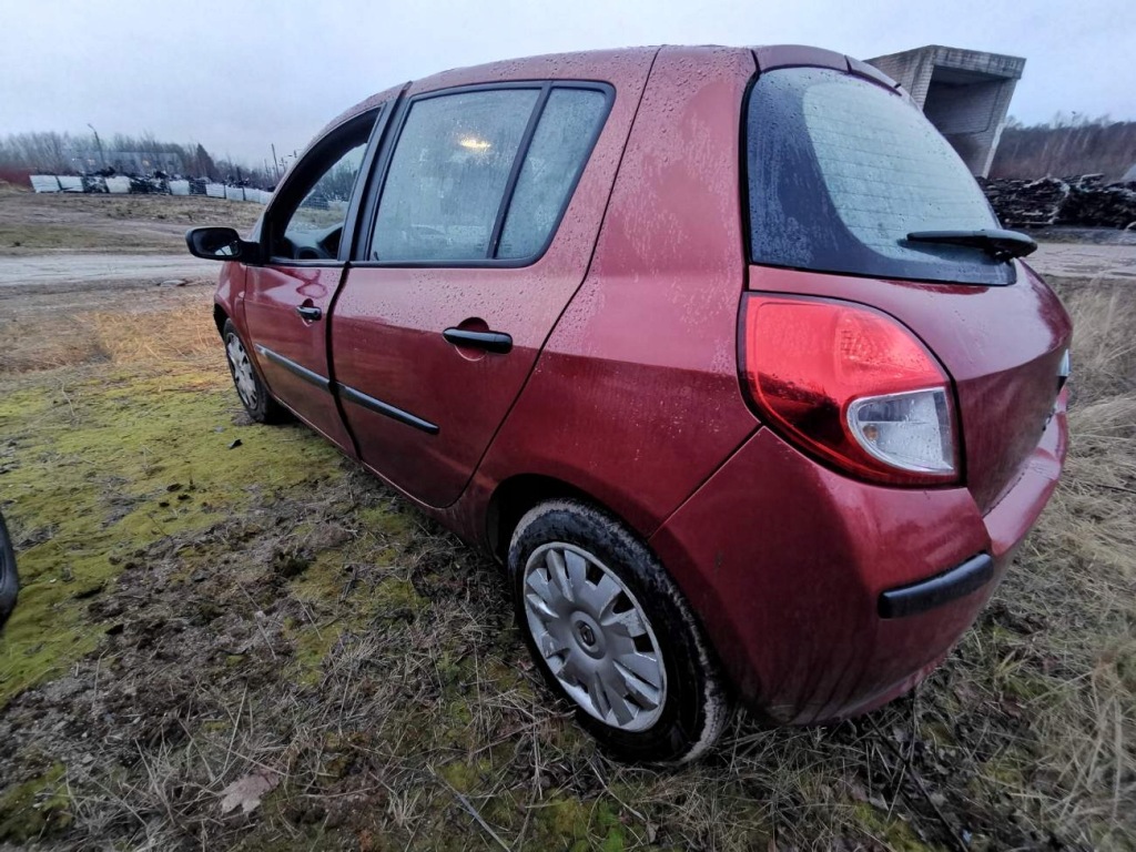 Купить Renault clio пабтрубок  интеркулер 2005 1.5l 800383140d 800383140d