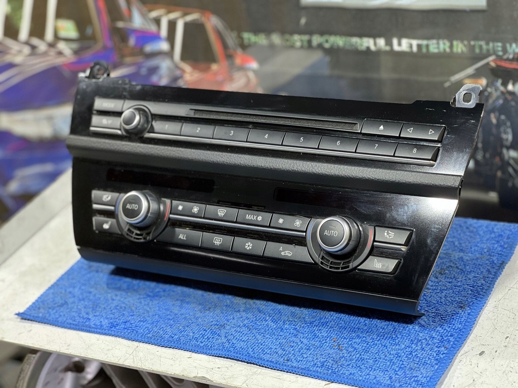 фото №7, Bmw 5 f10 f11 панель кондиционера радио 9285330 стекло