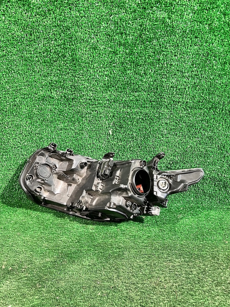 фото №2, Фара правий toyota auris ii lift