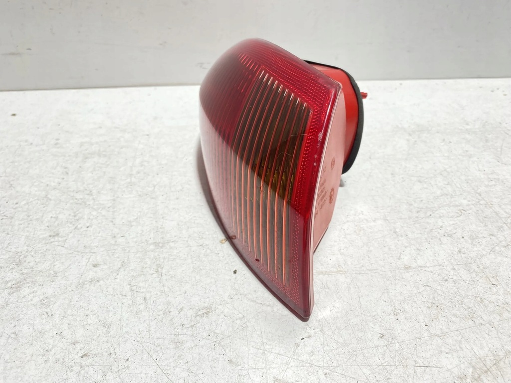 фото №4, Alfa romeo 147 2003 задня сторона ліва лампи задні