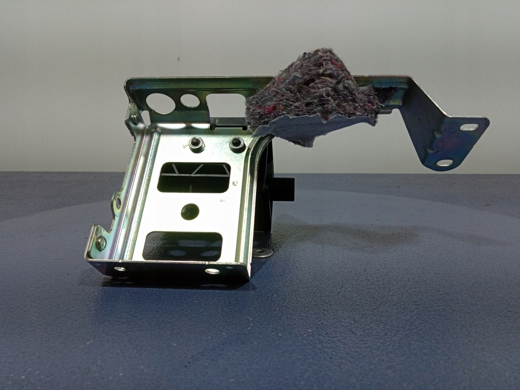 фото №4, Bmw x3 g01 x3m f97 кронштейн шторка багажника ліва 7396581