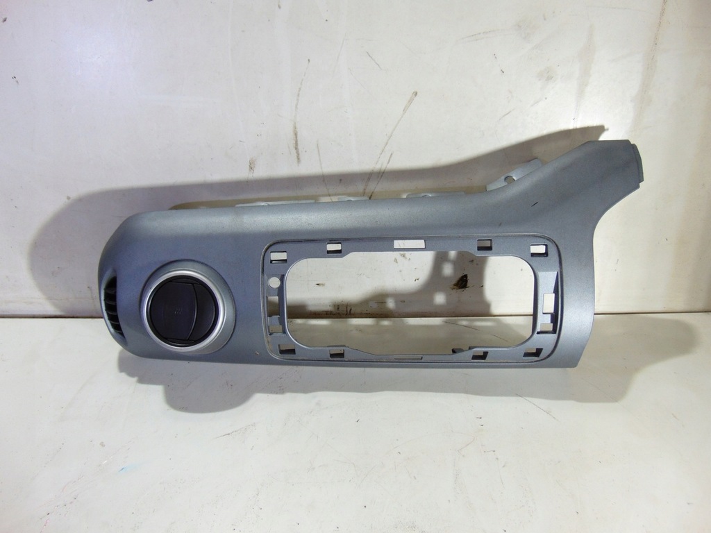 фото №1, Молдинг декоративна консолі partner berlingo ii