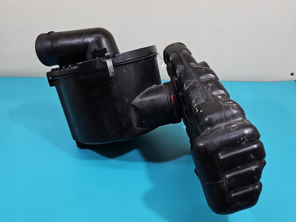 фото №6, Корпус фильтра воздуха opel monterey 897144886 3.0 td 4jx1