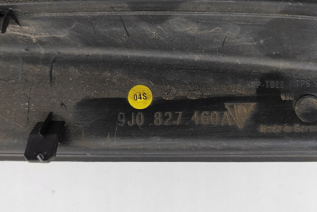 фото №7, Porsche taycan cross turismo задняя крышка багажника багажника правая сторона молдинг wyko